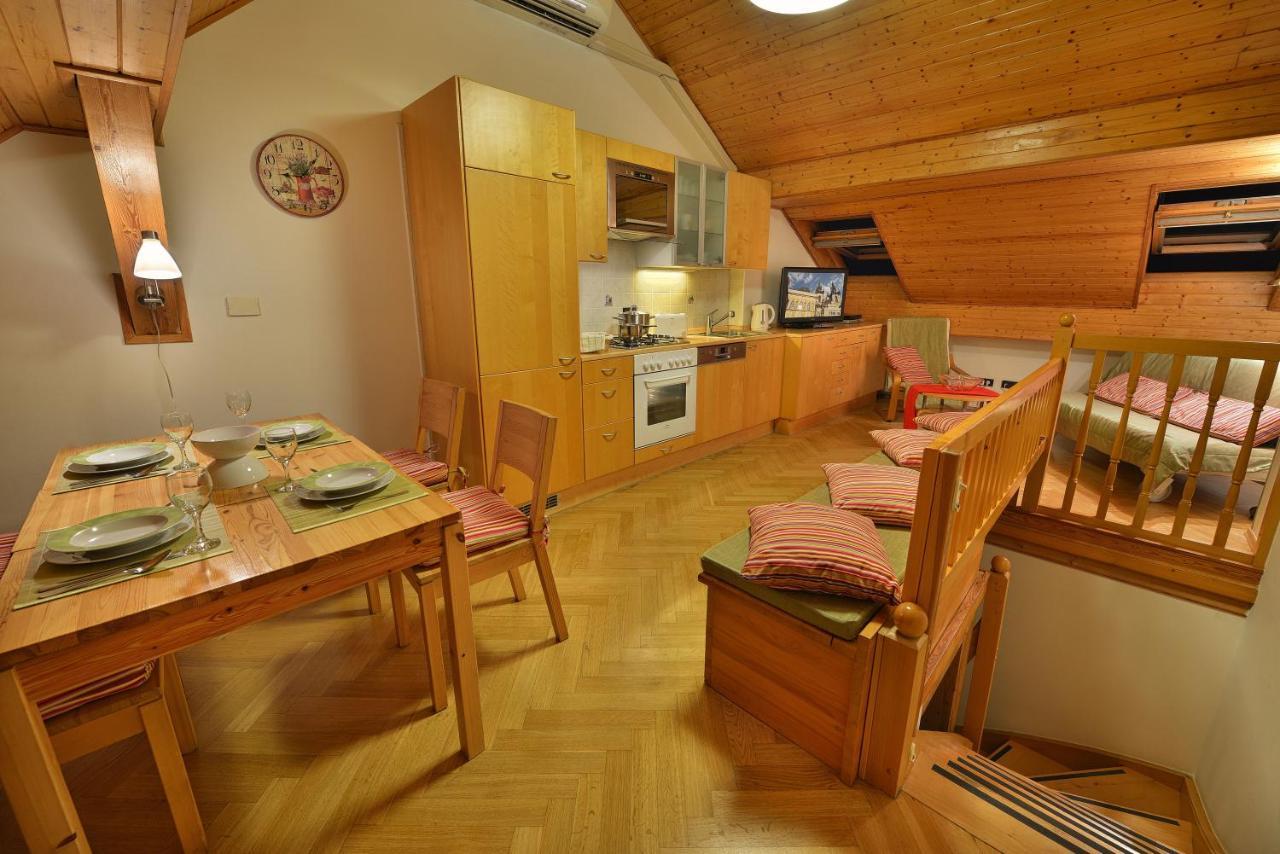 Old Town Apartments Tyn Прага Екстер'єр фото