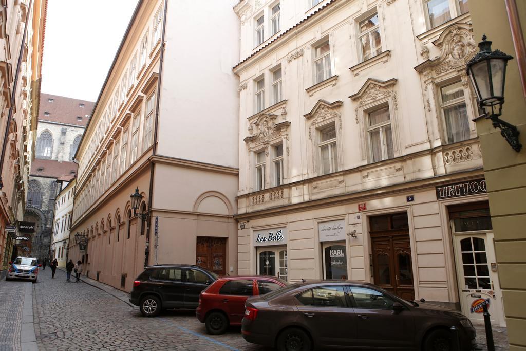 Old Town Apartments Tyn Прага Екстер'єр фото